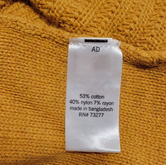 NWOT Sonoma V-neck sweater - Mustard Size L - Picture 2 of 5